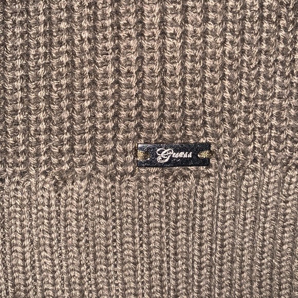 Sleeveless turtle neck sweater - Picture 3 of 3